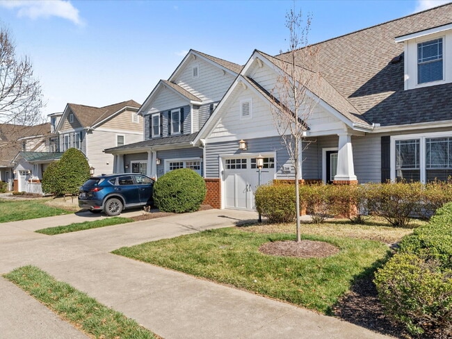 Photo - 709 Abbey Village Cir