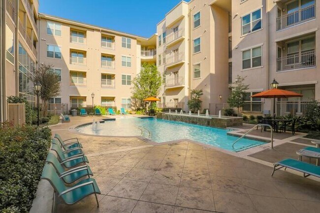 Photo - 2501 Bill Moses Parkway Unit b3