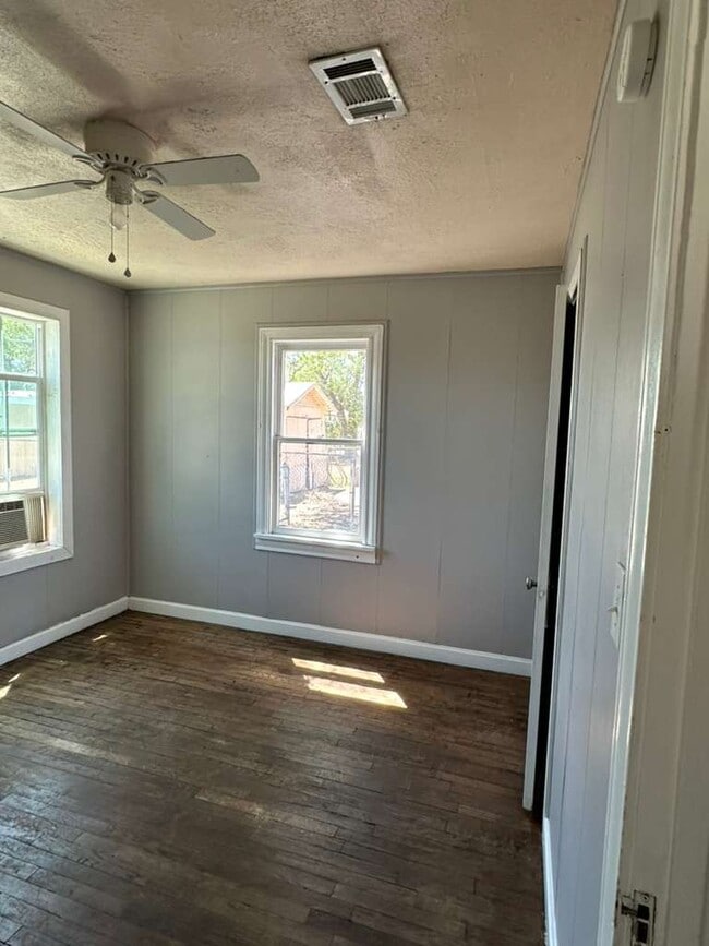 Photo - 829 S Lipscomb St