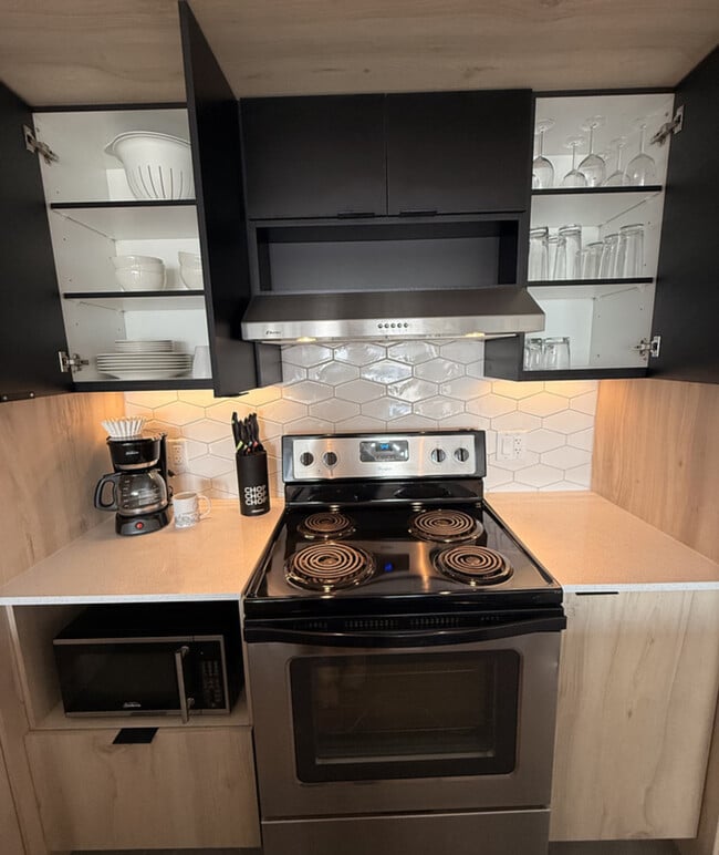 Photo - 2947F Rue du Grand Voyer Unit SI ID1519873P