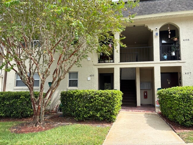 Building Photo - 405 E San Sebastian Ct Unit Altamonte Village II