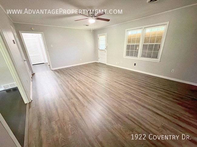 Photo - 1922 Coventry Dr
