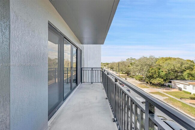 Photo - 840 NE 130th St Unit 400