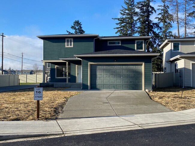10 Fully Fenced New Construction Houses Av... - 10 Fully Fenced New Construction Houses Av...