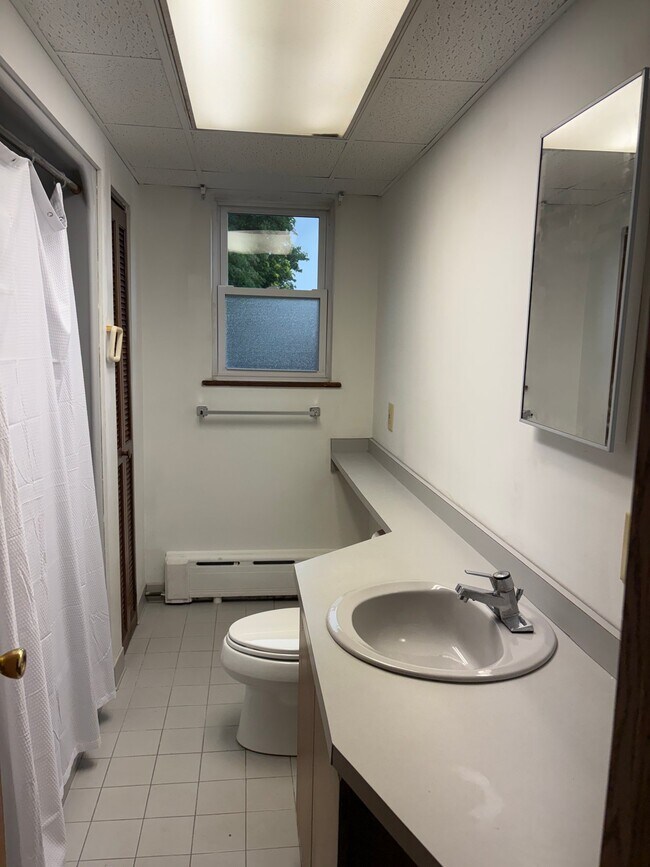 2853R Bedford St Unit 3