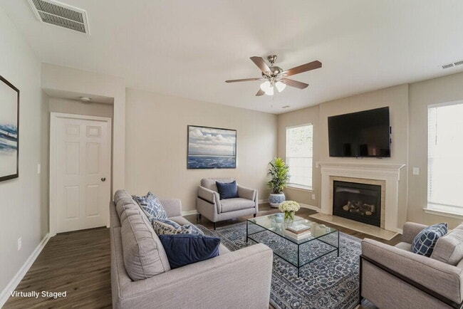 Photo - 16826 Macanthra Dr