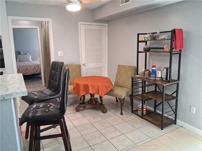 Photo - 701 College Park Dr