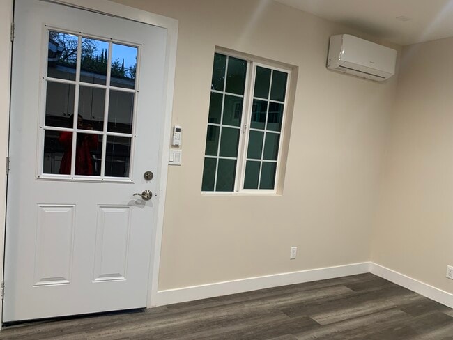 Photo - 6709 Sausalito Ave Unidad 1