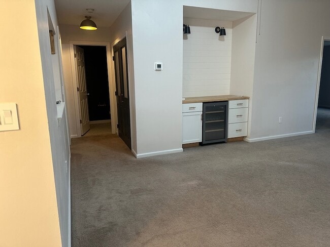 Photo - 66 Simsbury Landing