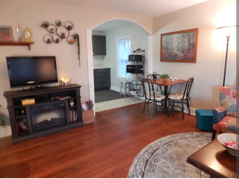 Photo - 123 N Mapleton Dr