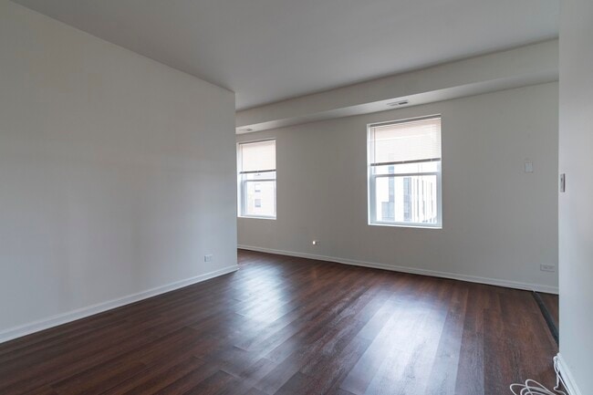 Photo - 3751 N Halsted St Unit 315