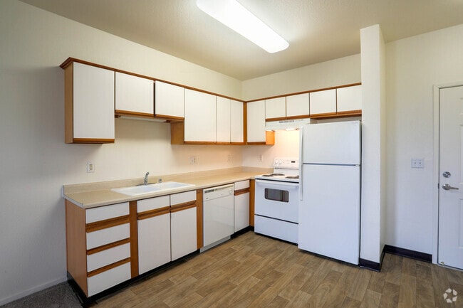 1BR, 1BA -547SF - Town Square at Village Green- Seniors 62+ Unit 45-124