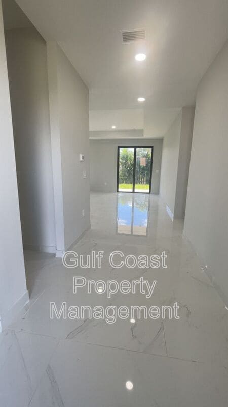 1114 NW 22nd Terrace