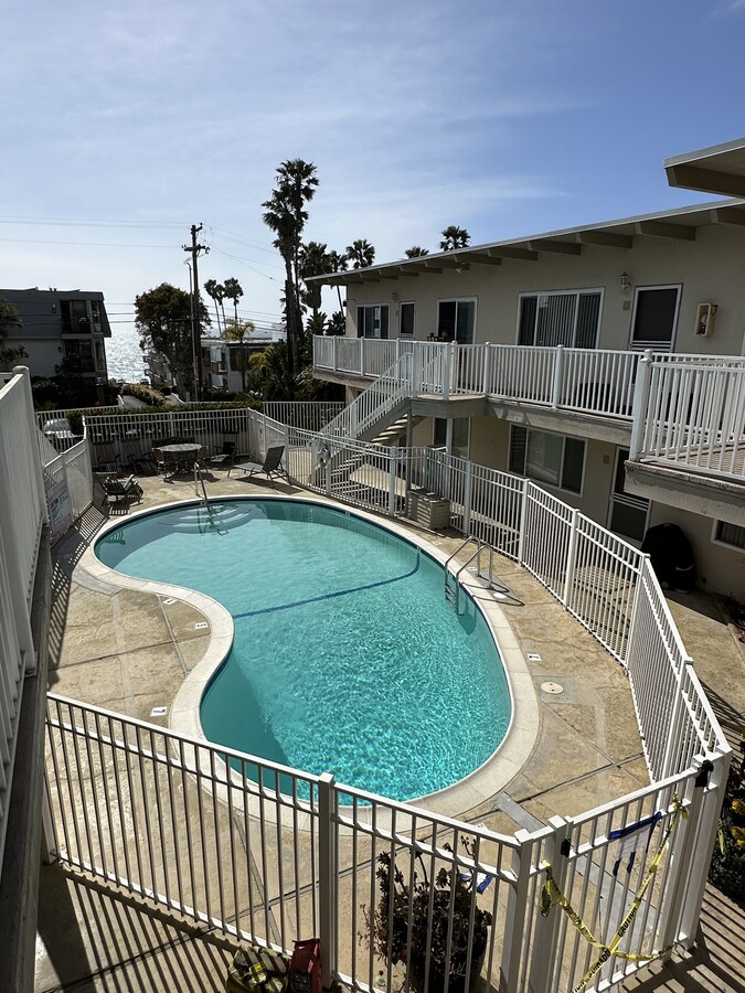 Photo - Maui Apartments