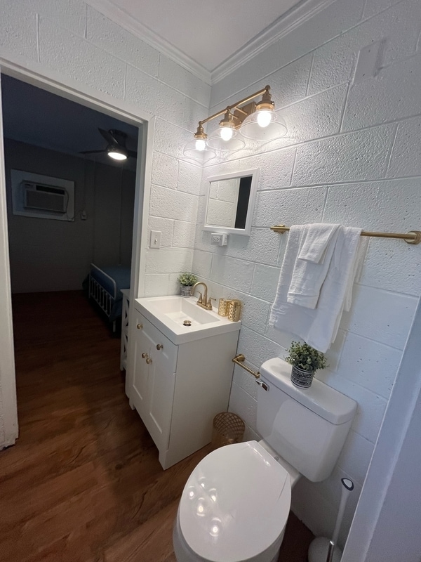 Photo - 402 S Holly St Unit J