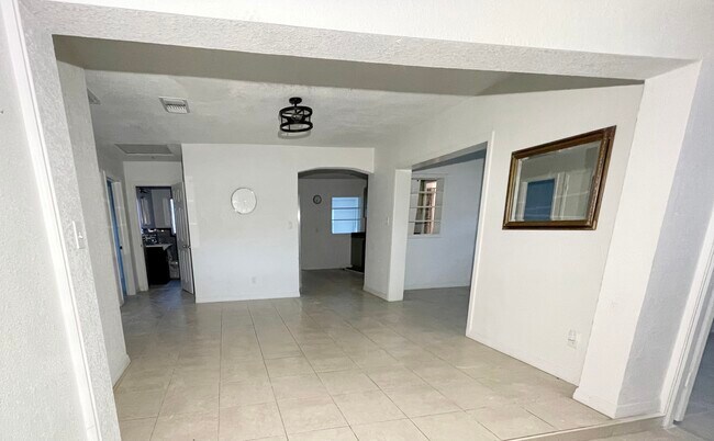 Photo - 2317 Harris St