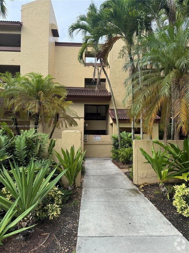 Building Photo - 9285 SW 125th Ave Unit 406 Rental