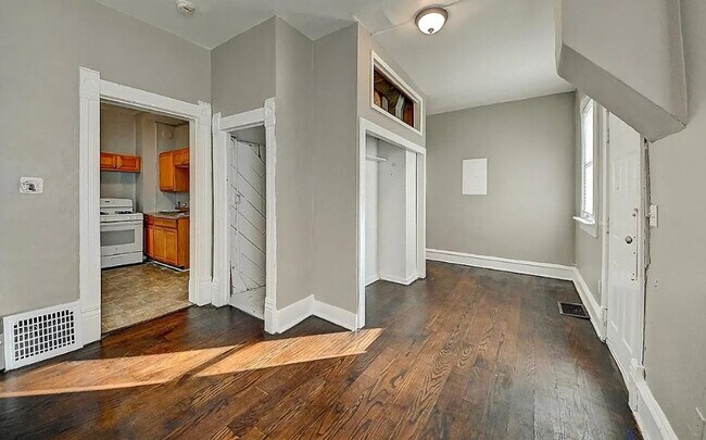 Photo - 1409 Bever Ave SE Unit 2