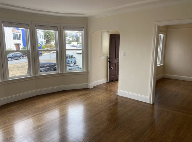 Photo - Top Floor Remodeled 2BD/1BA Flat Available Now!