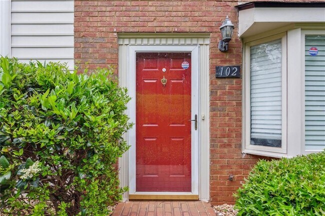 Photo - 102 Holcomb Ferry Rd