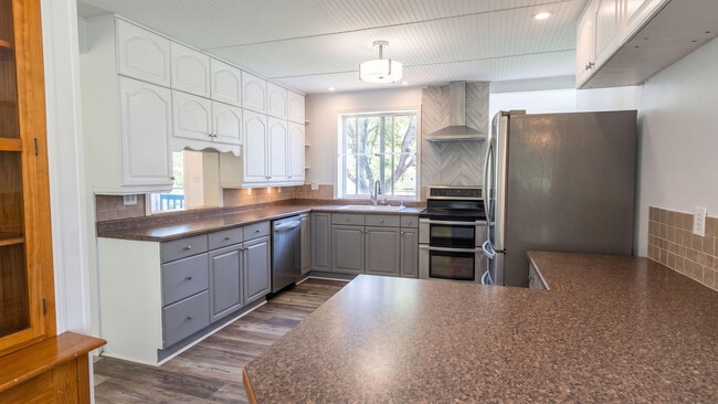 Photo - 7351 Marsh Rd