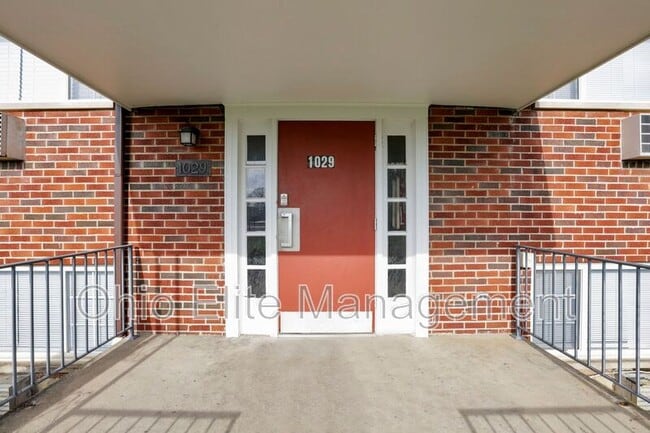 Photo - 1029 Binns Blvd