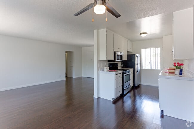 2BR,2BA- Kitchen