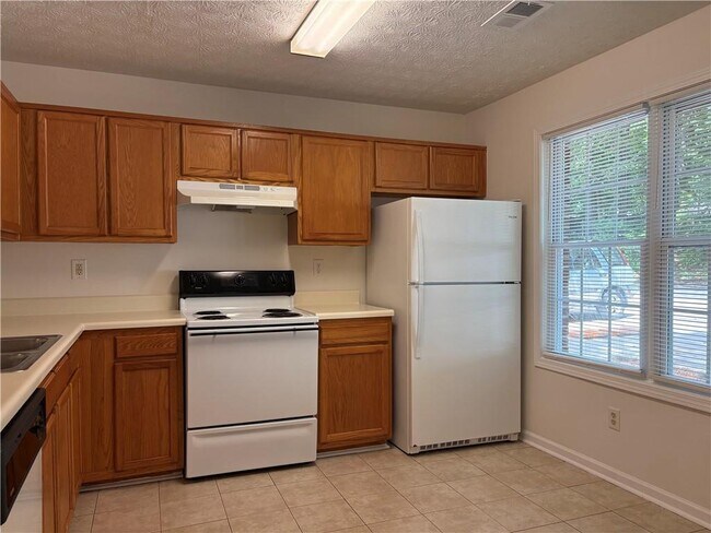 Photo - 4601 Logan Way