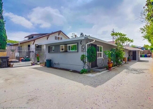 Building Photo - 2652 Granada Ave Rental