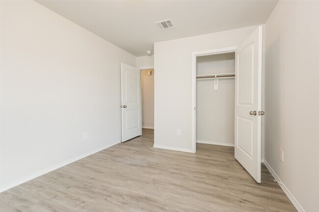 Photo - 943 Imperial Heights Dr