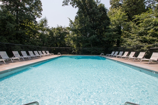 Photo - Limestone Crossing