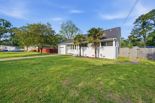 Photo - 313 Beacon Hill Ct