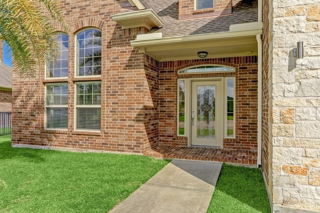 Photo - 303 Twin Timbers Ln