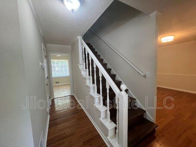 Photo - 4707 Brazil Wood Ct NE