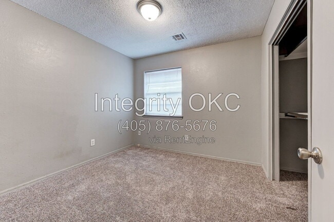 Photo - 5233 Coble St