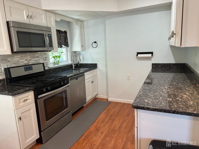 536 Alice Pl