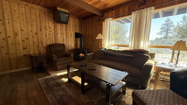 Photo - 18850 Fir Dr