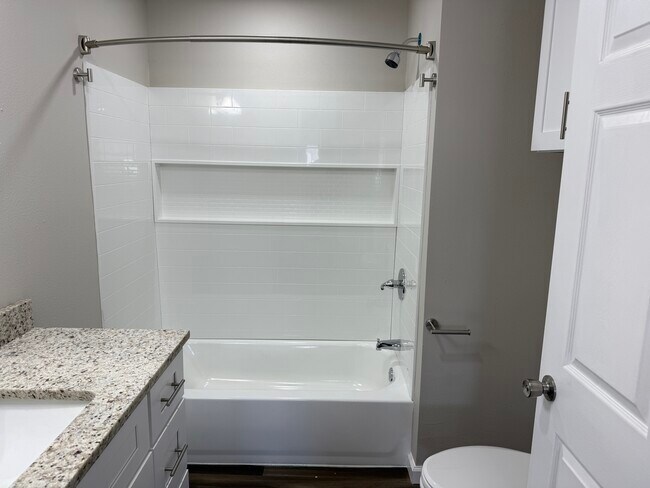 Photo - 80 Redwood Ln