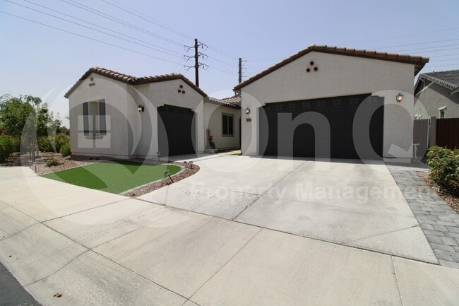 Building Photo - 259 E Sagittarius Pl Rental