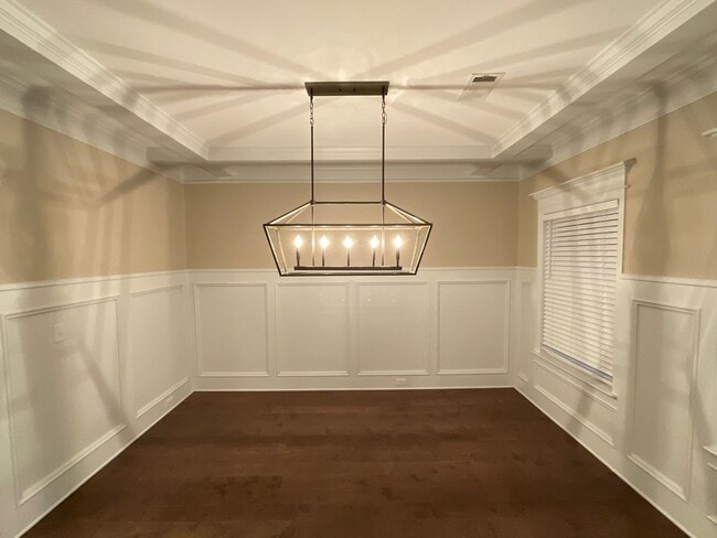 Photo - 688 Tree Top Trl