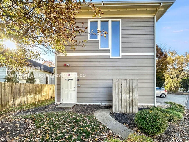 Photo - 101 Generals Retreat Pl