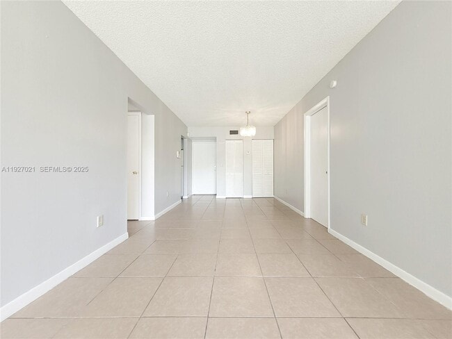 Photo - 400 NE 18th Ave Unit 104