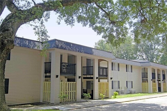 Building Photo - 205 Shelton Beach Rd Unit Apt 143