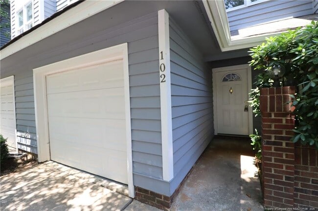Photo - 102 Union Jack Ln