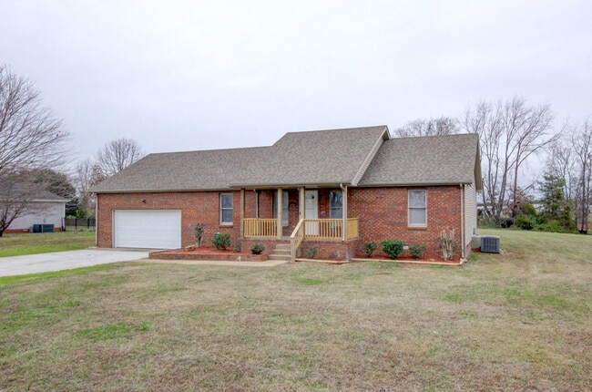 Photo - 2481 Clarksville Rd House