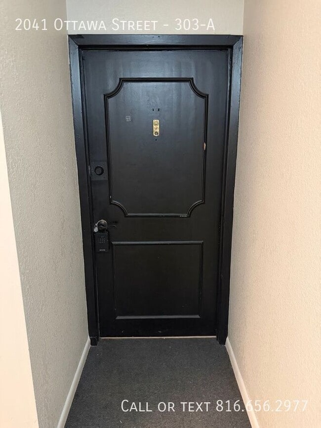 Photo - 2041 Ottawa St Unidad 303-A