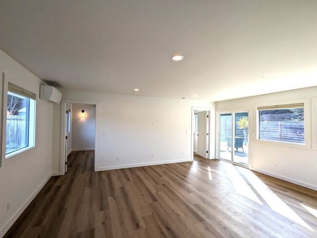 Photo - 3005 Maryana Dr Unit 1