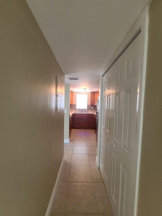 Photo - 3201 Bayview Dr