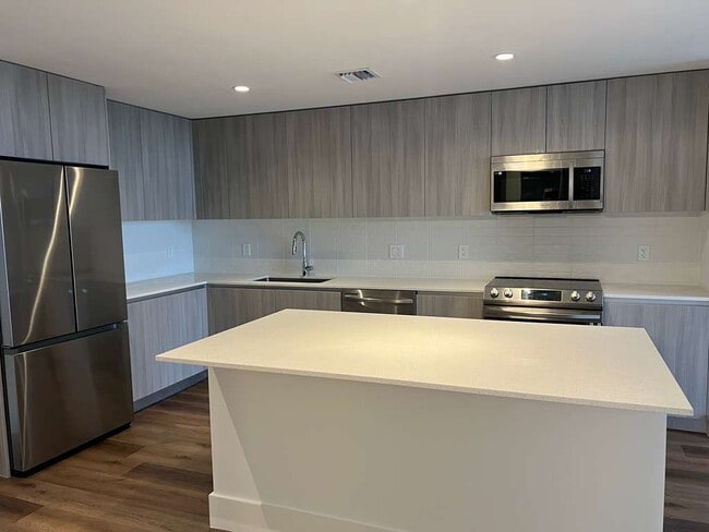 Photo - 2722 SW 28th Ave Unit A1