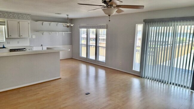 Photo - 19 N White Heron Dr